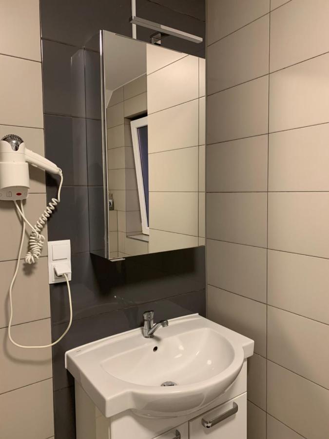 48C Domki Letniskowe I Apartament 포비에로보 외부 사진